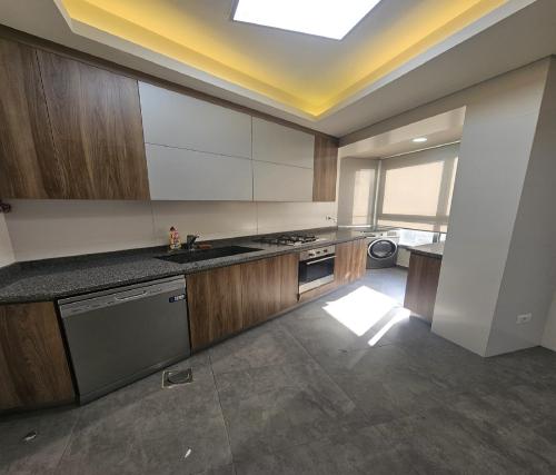 elegant_2-bedroom_luxury_apartment_in_verdun__247_power__wi-fi_-_homeprojpeg_2